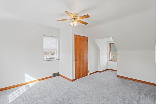 105 Saniel Dr, West Mifflin, PA 15122