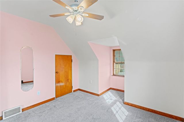 105 Saniel Dr, West Mifflin, PA 15122