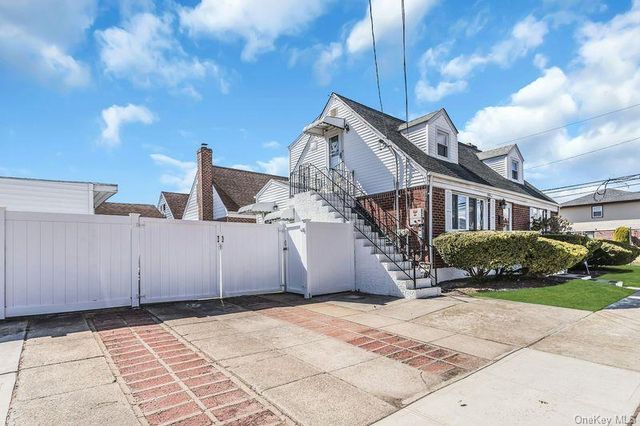 62 ash Street, Valley Stream, NY 11580