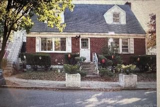 62 ash Street, Valley Stream, NY 11580