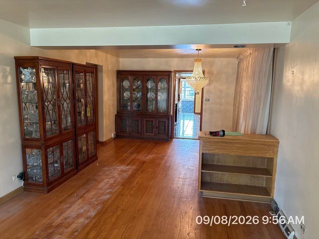 8741 S Luella Avenue, Chicago, IL 60617