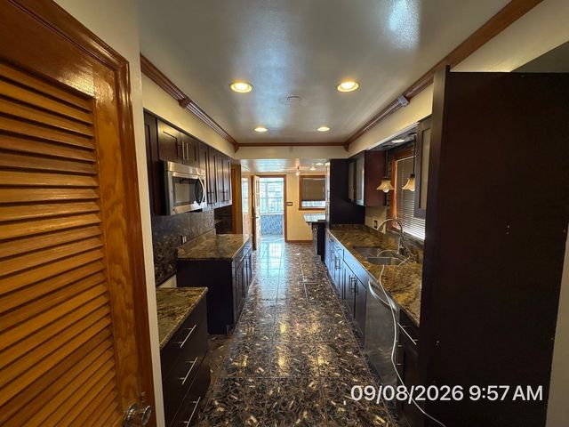 8741 S Luella Avenue, Chicago, IL 60617