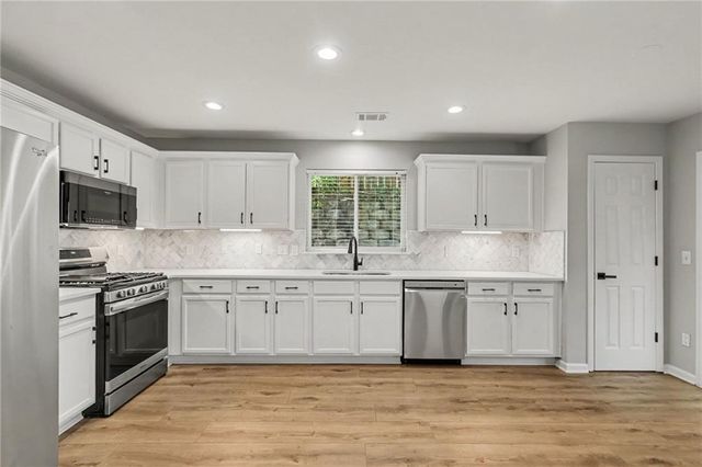 114 Silver Spring Street, Dallas, GA 30157
