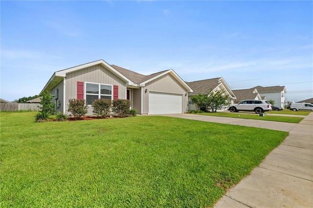 20675 Mercury Drive, Robertsdale, AL 36567