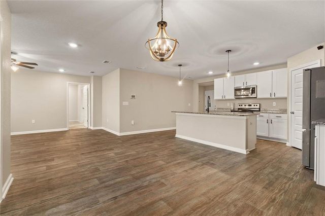 20675 Mercury Drive, Robertsdale, AL 36567