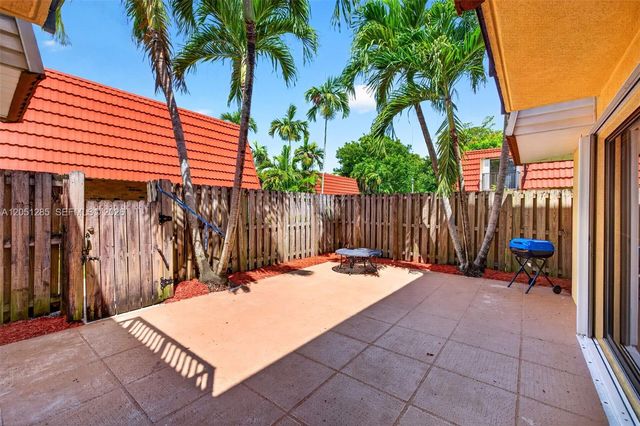719 NW 98th Cir, Plantation, FL 33324