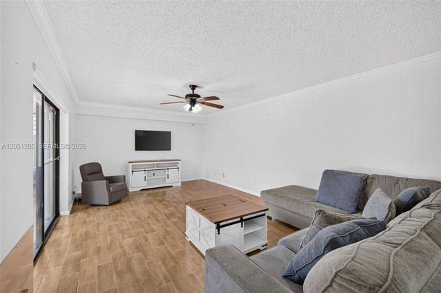 719 NW 98th Cir, Plantation, FL 33324