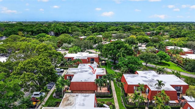 719 NW 98th Cir, Plantation, FL 33324