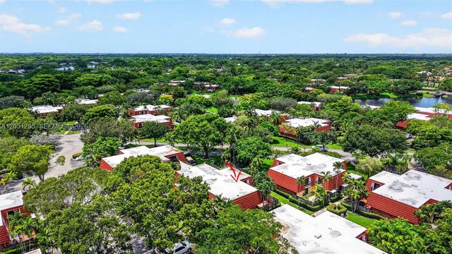 719 NW 98th Cir, Plantation, FL 33324