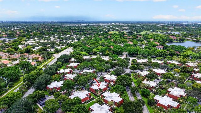 719 NW 98th Cir, Plantation, FL 33324