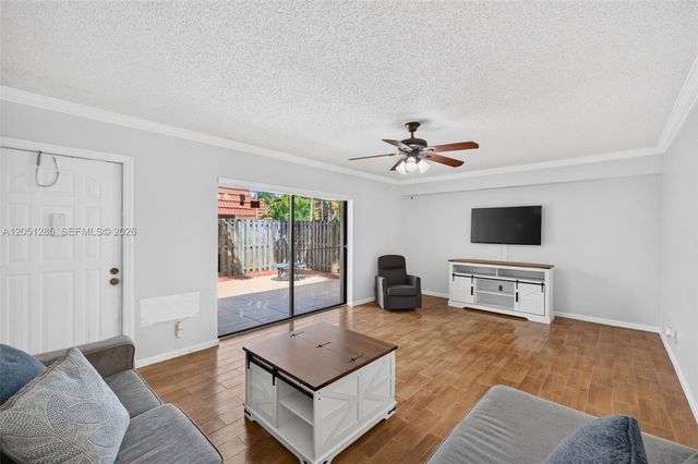 719 NW 98th Cir, Plantation, FL 33324