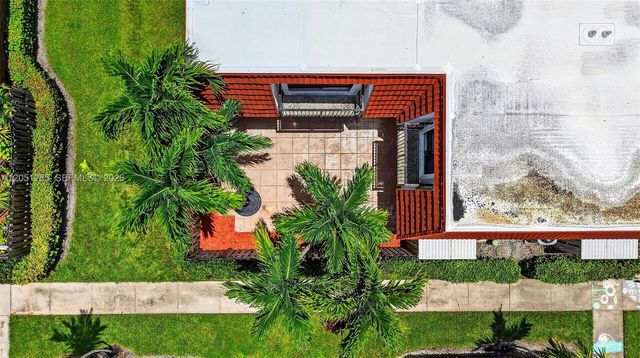 719 NW 98th Cir, Plantation, FL 33324