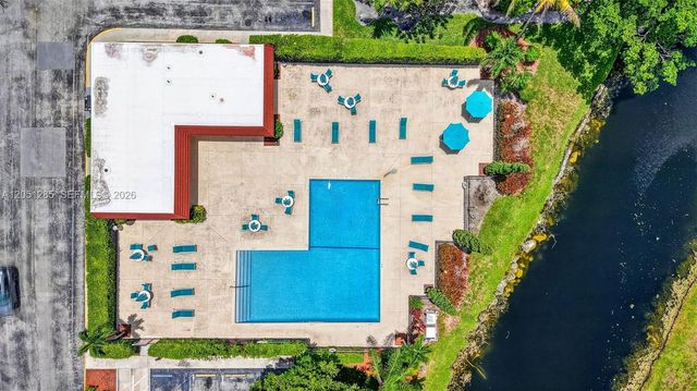 719 NW 98th Cir, Plantation, FL 33324