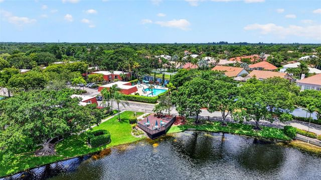 719 NW 98th Cir, Plantation, FL 33324