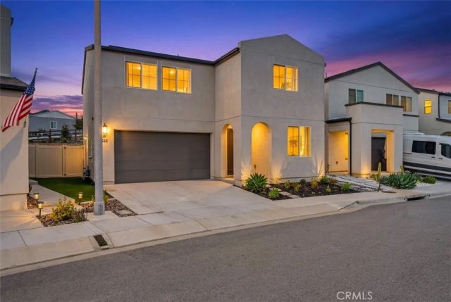 220 Hass Lane, Fallbrook, CA 92028