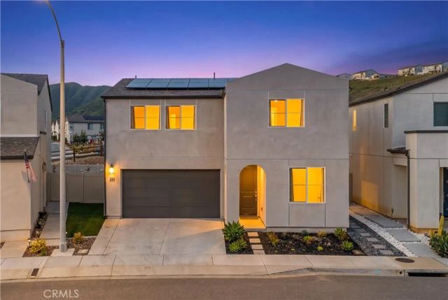 220 Hass Lane, Fallbrook, CA 92028