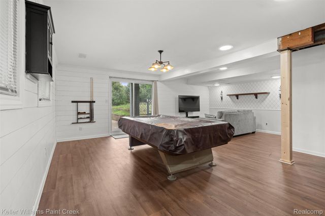 990 N Oxford Road, Oxford Charter Township, MI 48371