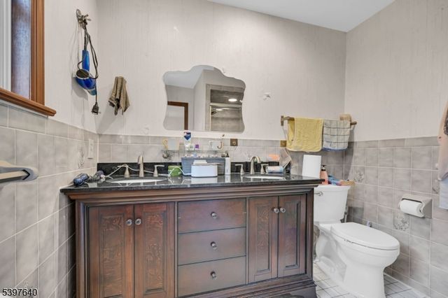 699 E Shore Rd, West Milford Twp., NJ 07421