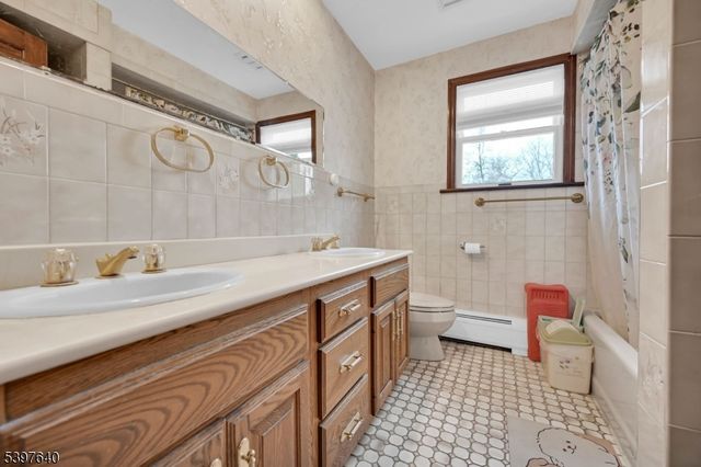 699 E Shore Rd, West Milford Twp., NJ 07421