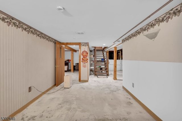 699 E Shore Rd, West Milford Twp., NJ 07421