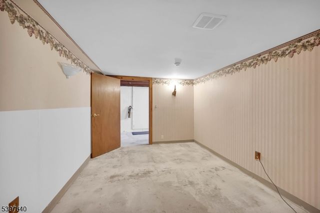 699 E Shore Rd, West Milford Twp., NJ 07421