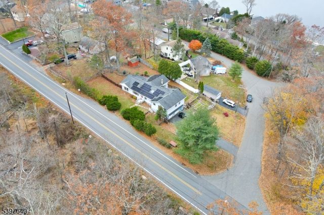 699 E Shore Rd, West Milford Twp., NJ 07421