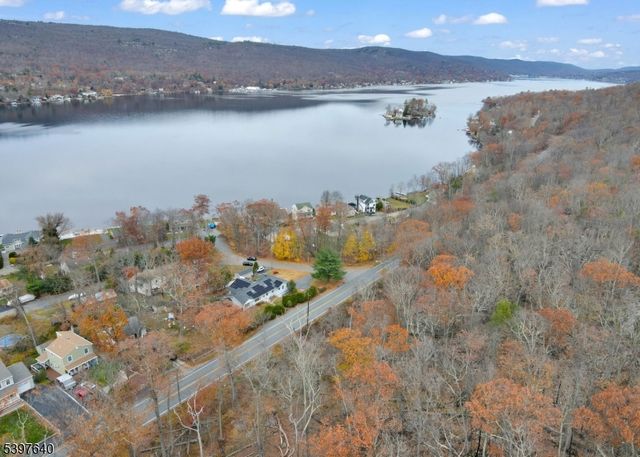 699 E Shore Rd, West Milford Twp., NJ 07421