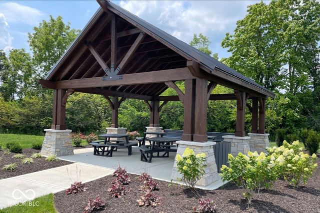 5001 Carmine Street, Brownsburg, IN 46112