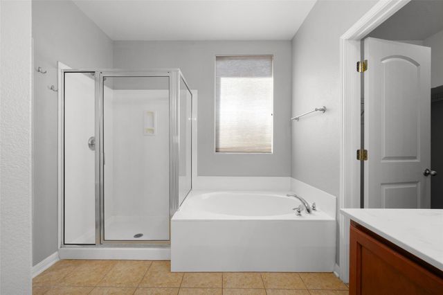 2046 Ridge View DR, San Marcos, TX 78666