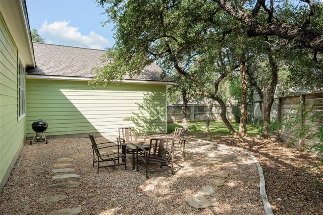 2046 Ridge View DR, San Marcos, TX 78666