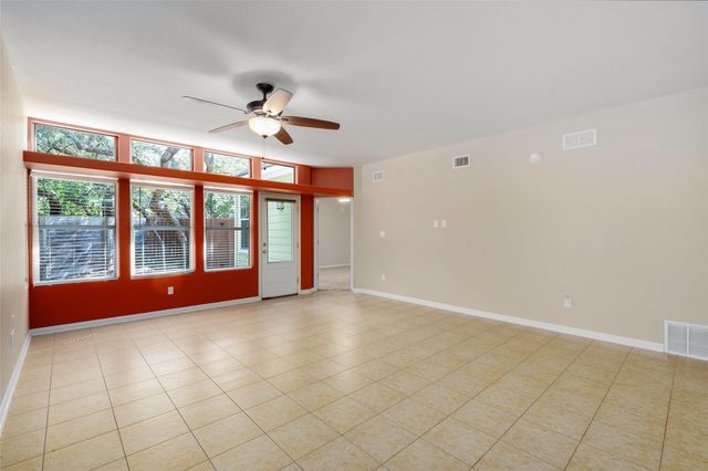 2046 Ridge View DR, San Marcos, TX 78666