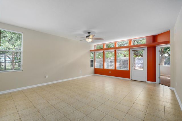 2046 Ridge View DR, San Marcos, TX 78666