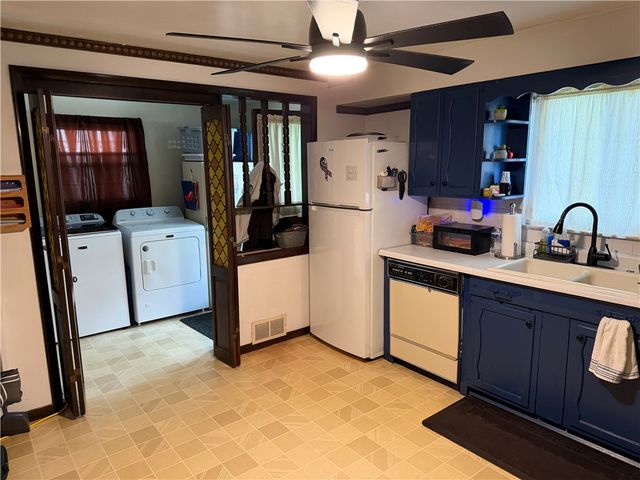 339 Ohio Ave, Glassport, PA 15045