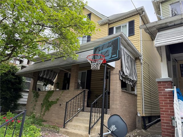 339 Ohio Ave, Glassport, PA 15045