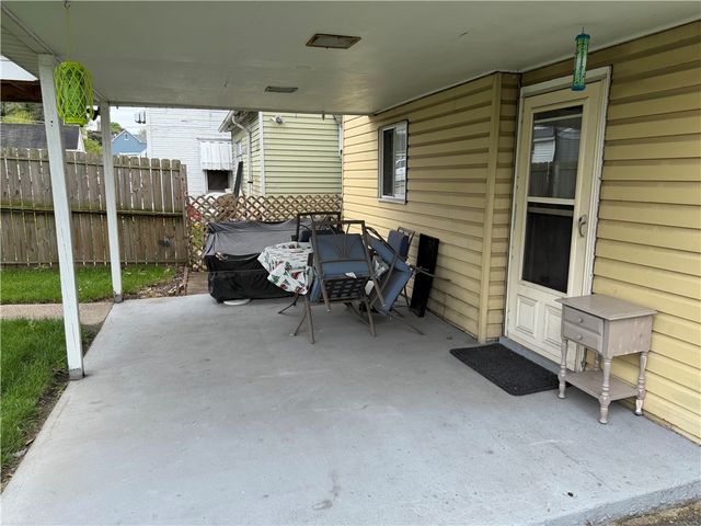 339 Ohio Ave, Glassport, PA 15045