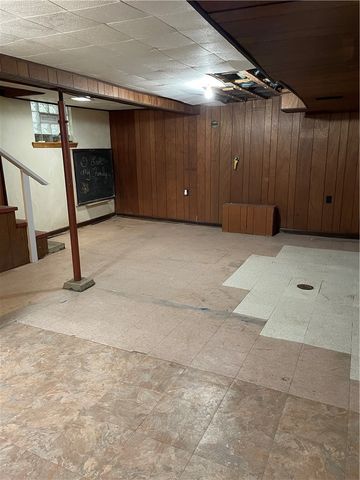 339 Ohio Ave, Glassport, PA 15045