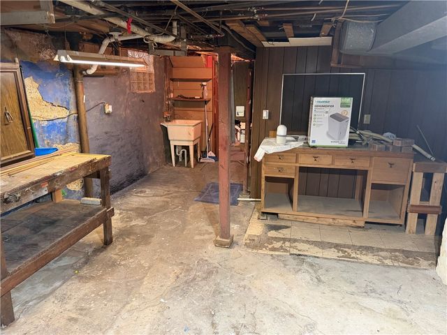 339 Ohio Ave, Glassport, PA 15045
