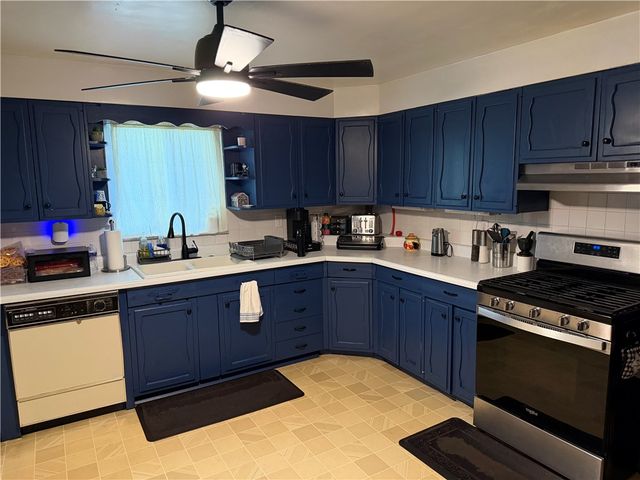 339 Ohio Ave, Glassport, PA 15045