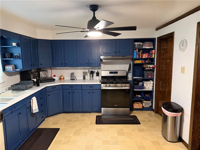 339 Ohio Ave, Glassport, PA 15045