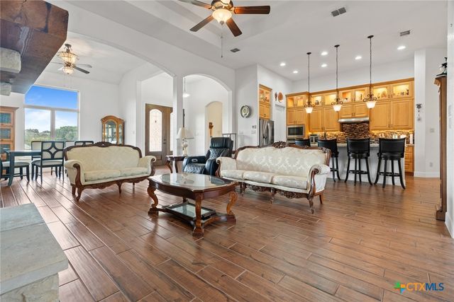 610 Battistrada, New Braunfels, TX 78132