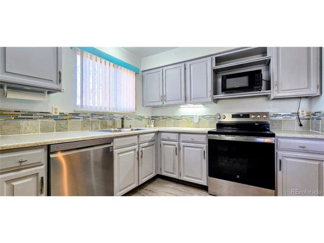 5597 W 75th Pl, Westminster, CO 80003