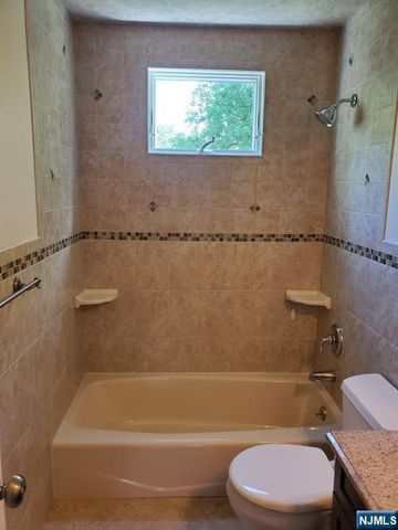 132 Chadwick Place, Glen Rock, NJ 07452