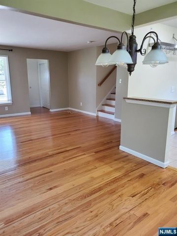 132 Chadwick Place, Glen Rock, NJ 07452