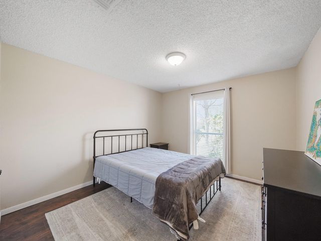 2239 Highland Hills Drive, Sugar Land, TX 77478