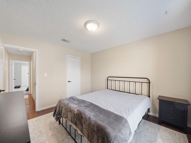 2239 Highland Hills Drive, Sugar Land, TX 77478