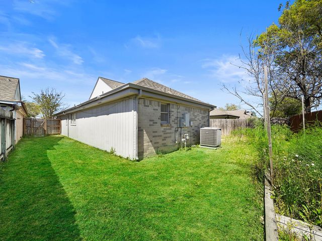 2239 Highland Hills Drive, Sugar Land, TX 77478