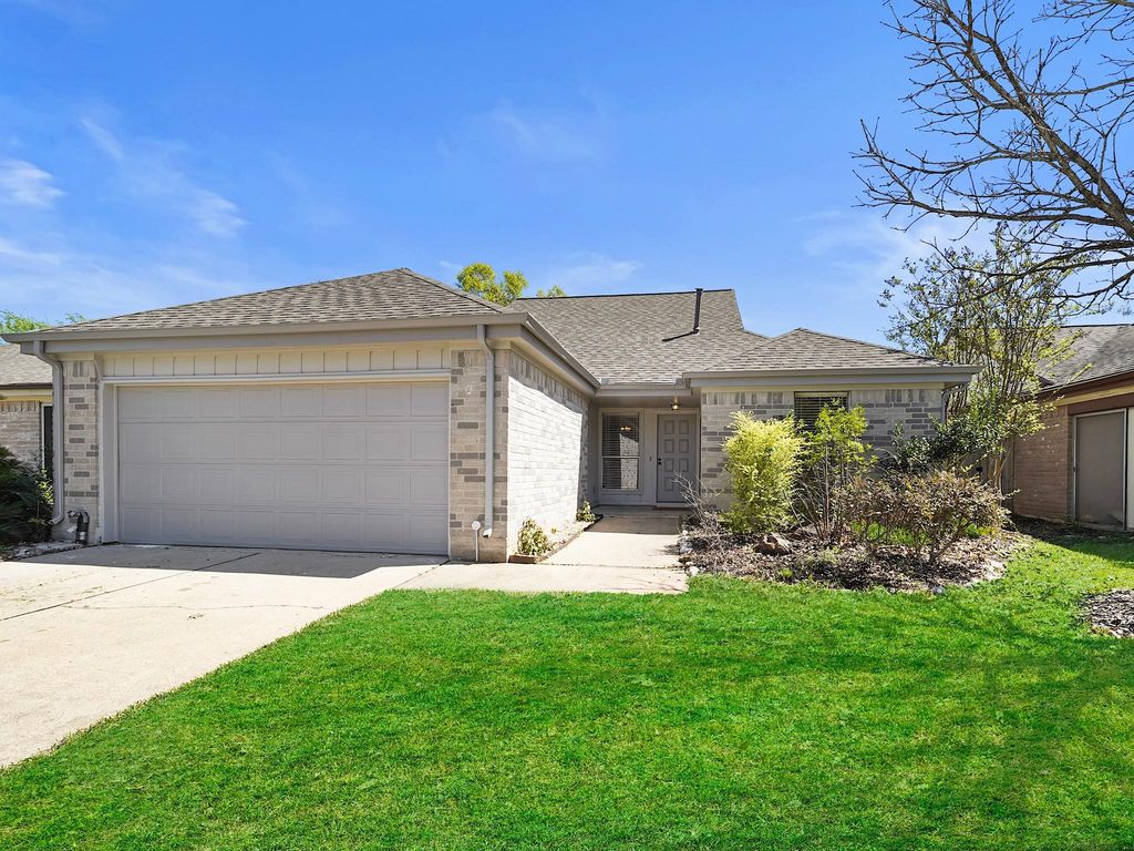 2239 Highland Hills Drive, Sugar Land, TX 77478