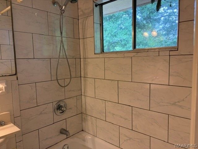 560 Farmington Road, Montgomery, AL 36109
