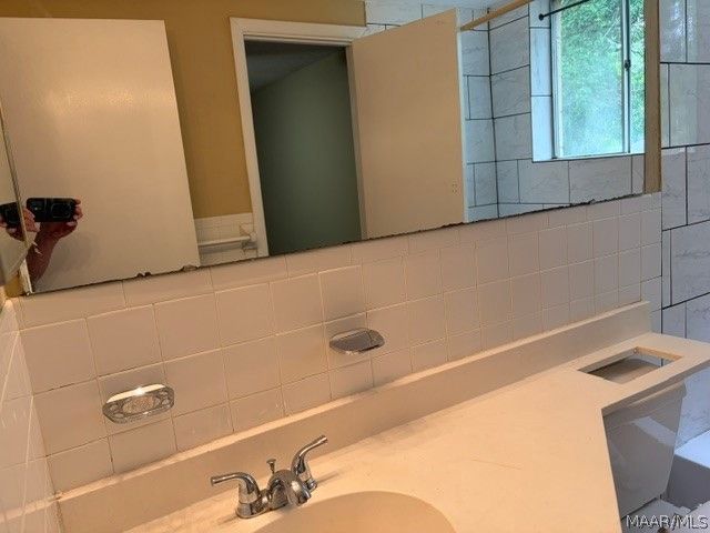 560 Farmington Road, Montgomery, AL 36109