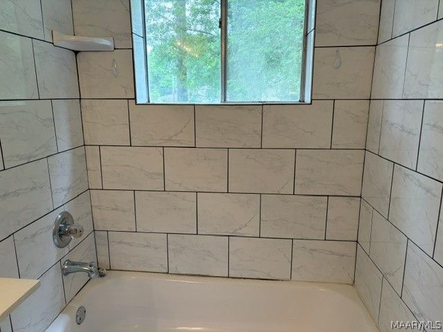 560 Farmington Road, Montgomery, AL 36109